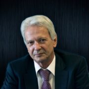 Βασίλης Βιλιάρδος: “η Ελλάδα είναι η μοναδική χώρα στον πλανήτη και στην παγκόσμια ιστορία που χρεοκόπησε με γεμάτα ταμεία”