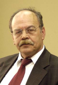 Έφυγε από τη ζωή ο πρώην Δήμαρχος Περάματος Γιάννης Πατσιλινάκος