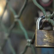 Επιχειρήσεις: Εκτοξεύτηκαν τα λουκέτα το 2025