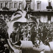 Οι μασκαράδες την εποχή του Όθωνα, η «γκαμήλα του Βαγγέλα», ο καρνάβαλος που βγήκε την Τσικνοπέμπτη και η μετατροπή της Πάτρας σε πρωτεύουσα του Καρναβαλιού: Νοσταλγικές Απόκριες των περασμένων αιώνων