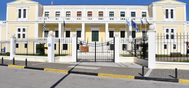 Ομολογία Αδυναμίας – Ο Δήμος Σαλαμίνας (με τα… χρυσά 3D βραβεία!) παραδέχεται εγγράφως ότι δεν έχει μέσα για την καθαριότητα και προσφεύγει σε ιδιώτες