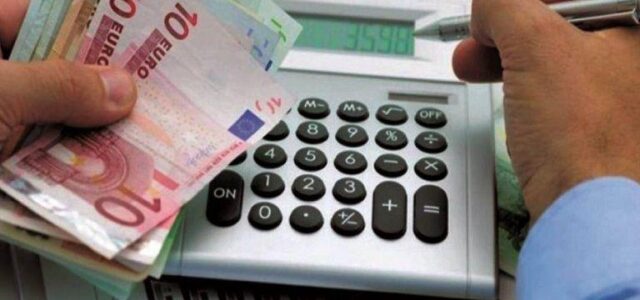 Εφορία: Στα σκαριά νέα ρύθμιση 48 δόσεων για παλαιά χρέη