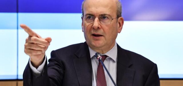 Χατζηδάκης: Δεκατέσσερις παρεμβάσεις για ένα κράτος πιο φιλικό στον πολίτη