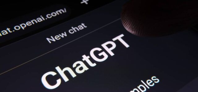 Τι σημαίνει GPT; Τα τρία γράμματα πίσω από την επιτυχία του ChatGPT