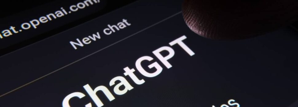 Τι σημαίνει GPT; Τα τρία γράμματα πίσω από την επιτυχία του ChatGPT