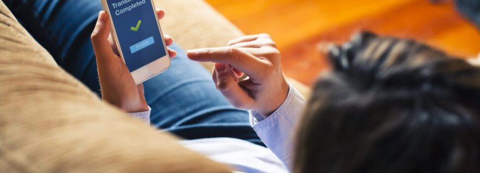 Απάτη με SMS ως «MYaade» ή «GOV» για φόρο κυκλοφορίας – Τι να προσέξετε