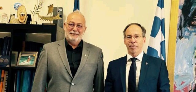 Συνάντηση του Προέδρου της Ελληνικής Ομοσπονδίας Κάνοε-Καγιάκ, SUP, Surfing με τον Γενικό Γραμματέα Αθλητισμού