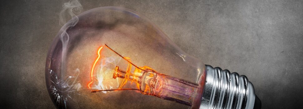 Λίγοι το γνωρίζουν: Πώς να πάρεις αποζημίωση για καμένες συσκευές