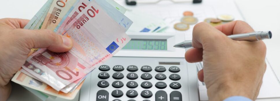 Εφορία: Ποιοι φορολογούμενοι και ποιες υποθέσεις ελέγχονται κατά προτεραιότητα