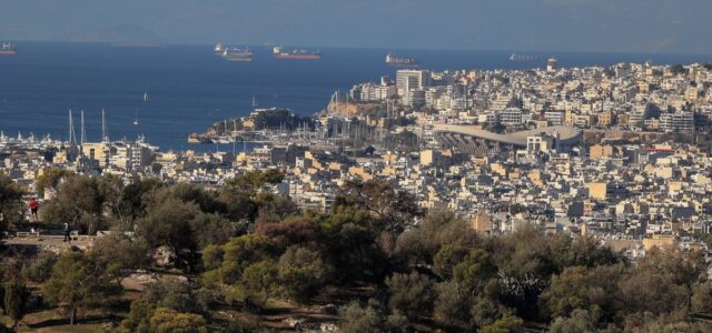 ΕΝΦΙΑ: Σοκ για τράπεζες και funds – Διπλάσιος φόρος στα κλειστά ακίνητα έως το 2028 – Το «πέναλτι» της στέγασης