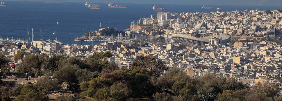 ΕΝΦΙΑ: Σοκ για τράπεζες και funds – Διπλάσιος φόρος στα κλειστά ακίνητα έως το 2028 – Το «πέναλτι» της στέγασης