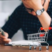 Σούπερ μάρκετ: Καλπάζουν τα φθηνά προϊόντα – Υπό ασφυκτική πίεση ο καταναλωτής 