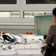 Συντάξεις: Tα άγνωστα «παράθυρα» του 2026 -Τι ισχύει για Δημόσιο, εξαγορές ενσήμων