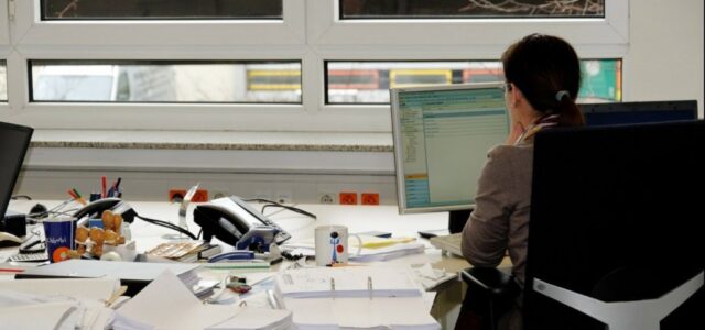 Συντάξεις: Tα άγνωστα «παράθυρα» του 2026 -Τι ισχύει για Δημόσιο, εξαγορές ενσήμων