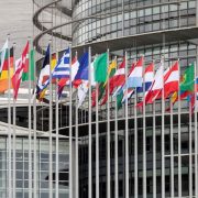 Eurostat: Πάνω από 7 στους 10 Ελληνες χρησιμοποιούν ψηφιακές υπηρεσίες του Δημοσίου