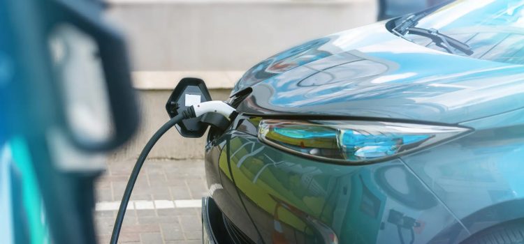 Κινούμαι Ηλεκτρικά III: Παράταση αιτήσεων – Πώς να πάρετε επιδότηση έως 9.000 ευρώ