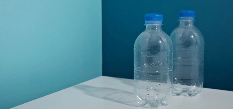 Πλαστικά μπουκάλια μετατρέπονται σε φάρμακο για τη νόσο του Πάρκινσον