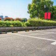 Δωρεάν στάθμευση έως το 2026: Ποια οχήματα απαλλάσσονται από τα τέλη