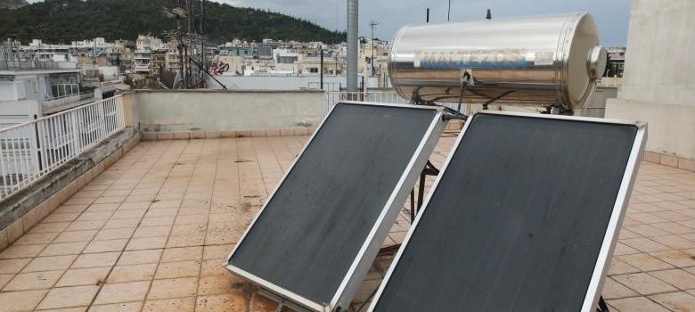 Δωρεάν αντλίες θερμότητας και ηλιακοί: Ποιοι μπαίνουν στο νέο Κοινωνικό Κλιματικό Ταμείο