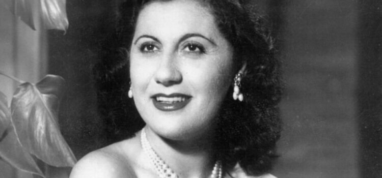 Σοφία Βέμπο: Η εθνική τραγουδίστρια