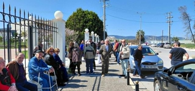 Καταγγελία για το περιστατικό στην αίθουσα Μπόγρη – Δημαρχείο Σαλαμίνας