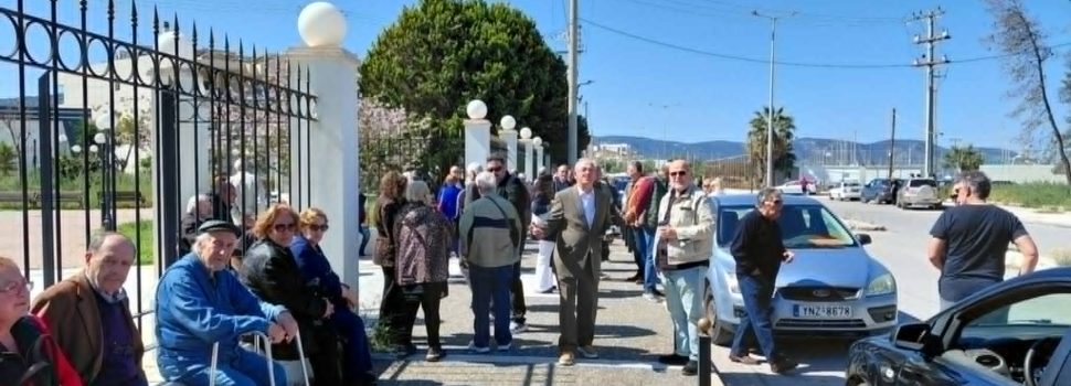 Καταγγελία για το περιστατικό στην αίθουσα Μπόγρη – Δημαρχείο Σαλαμίνας