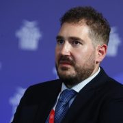 Ανακαίνιση κατοικιών: Επιδοτήσεις έως 36.000€ από τον Μάιο για 20.000 κατοικίες