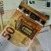 Αρση κατασχέσεων και 72 δόσεις: «Δεύτερη ευκαιρία» για χρέη και οφειλές