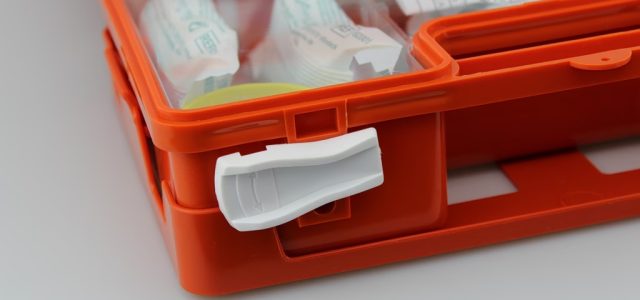 Φαρμακείο αυτοκινήτου: Τι πρέπει να περιλαμβάνει από 18 Ιουνίου – Αναλυτική λίστα