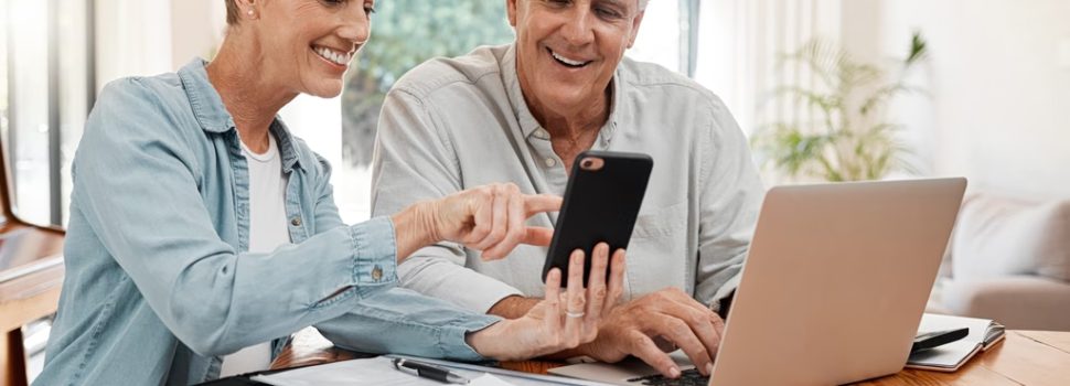 Σύνταξη από τα 52; Το «νόμιμο κόλπο» της διαδοχικής ασφάλισης που γλιτώνει 10 χρόνια δουλειάς