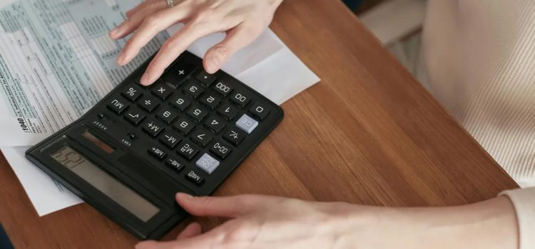 «Ραβασάκια» σε 12.000 φορολογούμενους για αδήλωτα εισοδήματα: Ποιους αφορούν