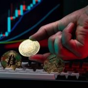 Μπλόκο της εφορίας στους κατόχους κρυπτονομισμάτων!