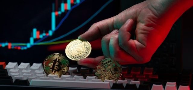 Μπλόκο της εφορίας στους κατόχους κρυπτονομισμάτων!