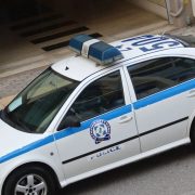 Σαλαμίνα: ΕΔΕ για την παράσυρση της 12χρονης από περιπολικό – Συνελήφθη ο οδηγός