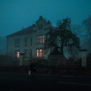 Μελέτη εξηγεί επιστημονικά γιατί θεωρούμε κάποια παλιά σπίτια «στοιχειωμένα»