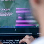 Το ChatGPT φτάνει το ένα δισ. μηνιαίους χρήστες – Στο «μικροσκόπιο» ζητήματα ασφαλείας
