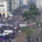 Από το «Απαιτώντας και όχι επαιτώντας»στο σήμερα