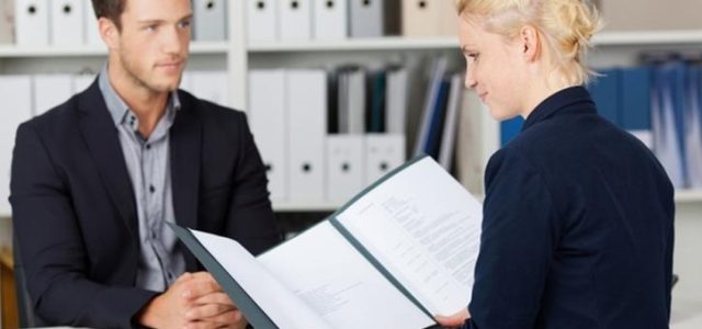 Υποχρεωτική αναγραφή του μισθού στις αγγελίες εργασίας από τις 7 Ιουνίου – Τι αλλάζει για τους εργοδότες
