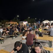 Με μεγάλη επιτυχία ξεκίνησε το Food Truck Festival στη Σαλαμίνα