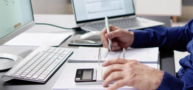 Ηλεκτρονικά τιμολόγια: Υποχρεωτικά στο νέο σύστημα και οι μικρές επιχειρήσεις