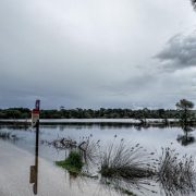 Φυσικές καταστροφές: Πότε πληρώνει το κράτος και πότε η ασφαλιστική – Τι αλλάζει στις αποζημιώσεις