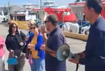 Στεκόμαστε στο πλευρό των εκπαιδευτικών
